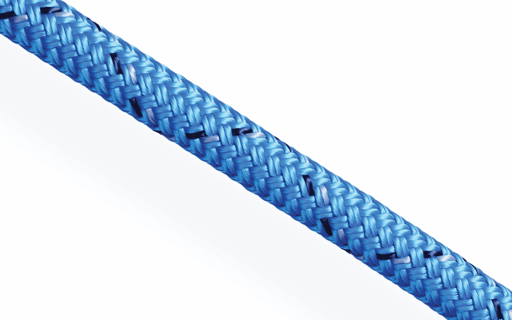Blue Racing Dyneema Pro rope with SK78 core and 24-plait polyester cover for performance yacht halyards and sheets.