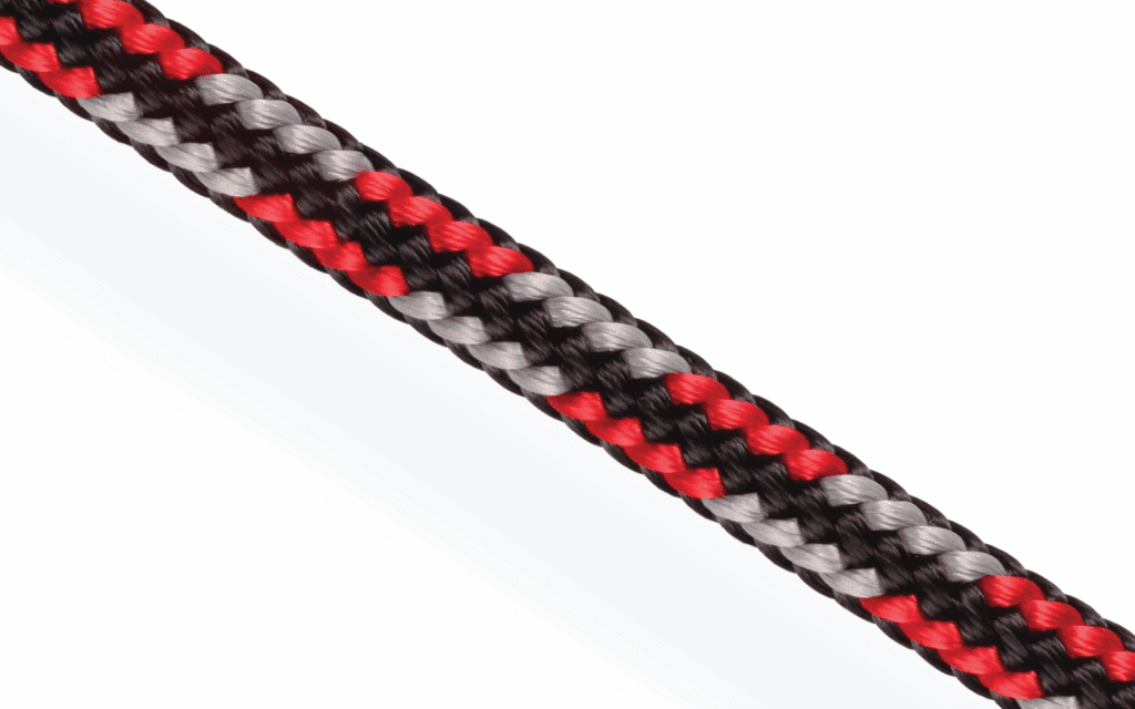 Silva-Tex 16 HD red and grey 16-plait polyester line. Double braid construction for high duty marine use. High abrasion resistance synthetic cordage.