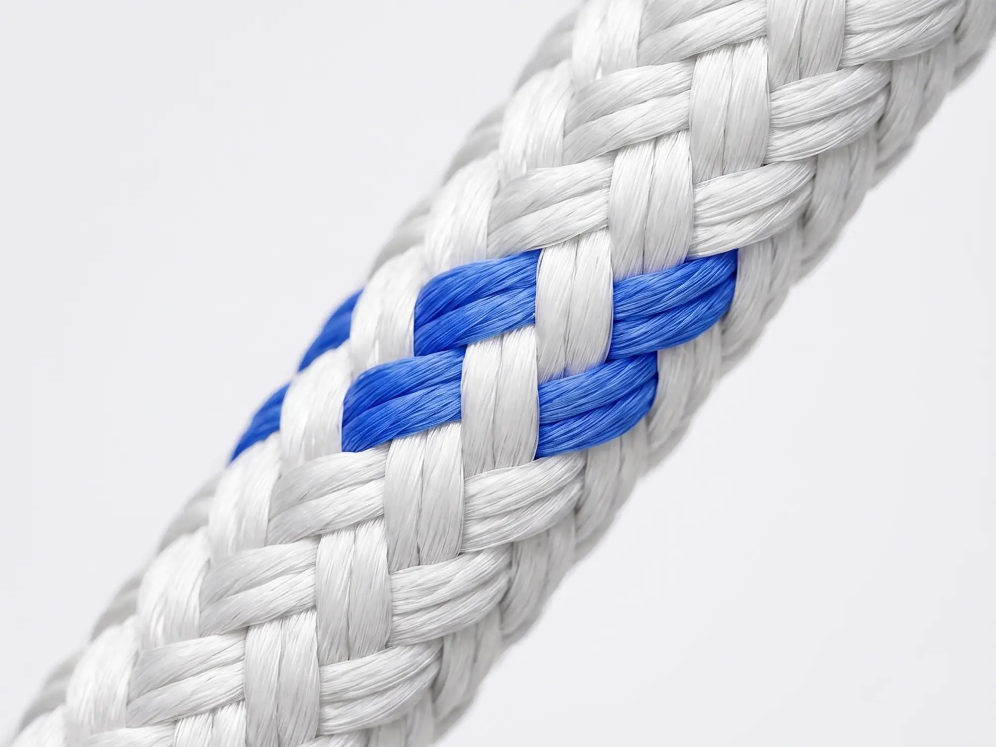 Macro photograph of English Braids Braid-on-Braid showing 24-plait polyester cover with blue fleck tracer